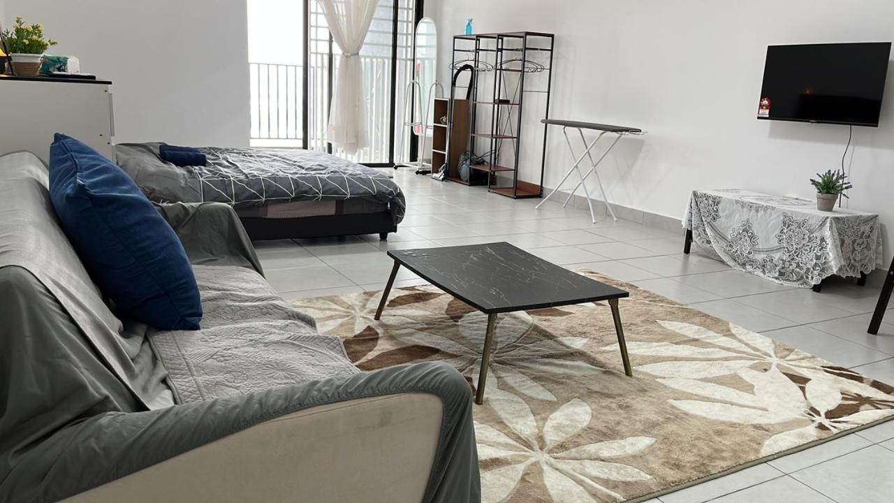 Apartment The Netizen Mrt