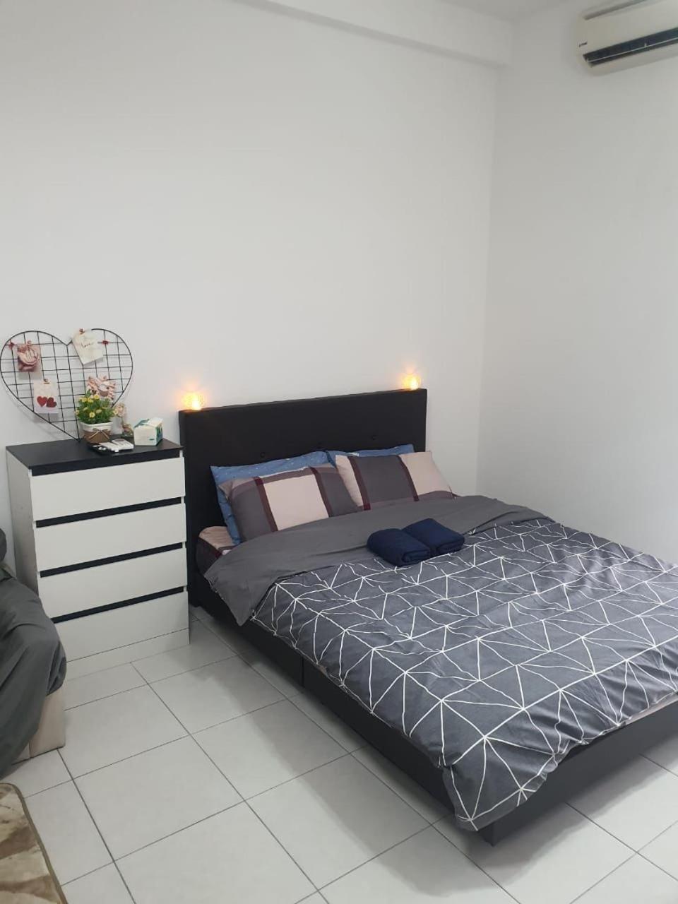 The Netizen Mrt Apartment